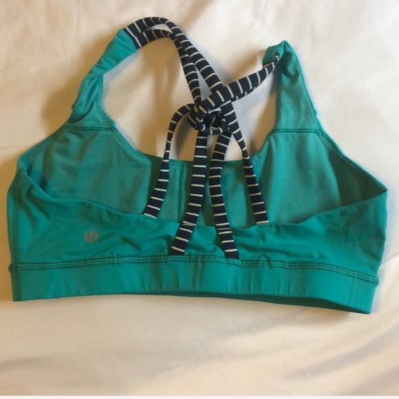 Lululemon energy bra size 8 - Picture 3 of 3